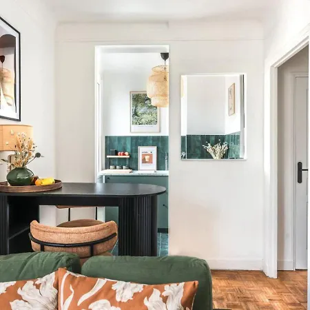 Under A Mobility Lease-luxembourg Apartment Paris