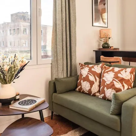 Under A Mobility Lease-luxembourg Apartment *