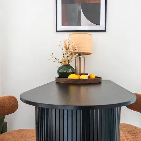 Apartment Under A Mobility Lease-luxembourg Paris